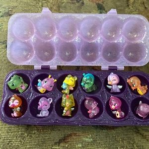 Hatchimals mini figures with egg crate purple